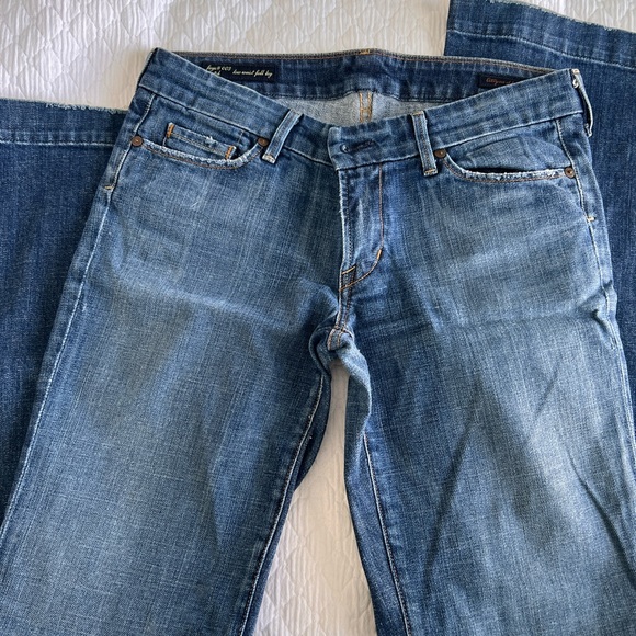 Citizen of Humanity Denim - Picture 3 of 7